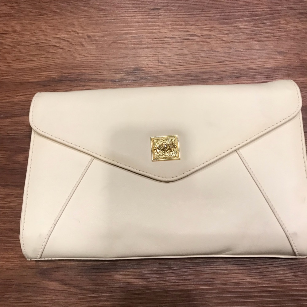 Bueno ivory leather clutch